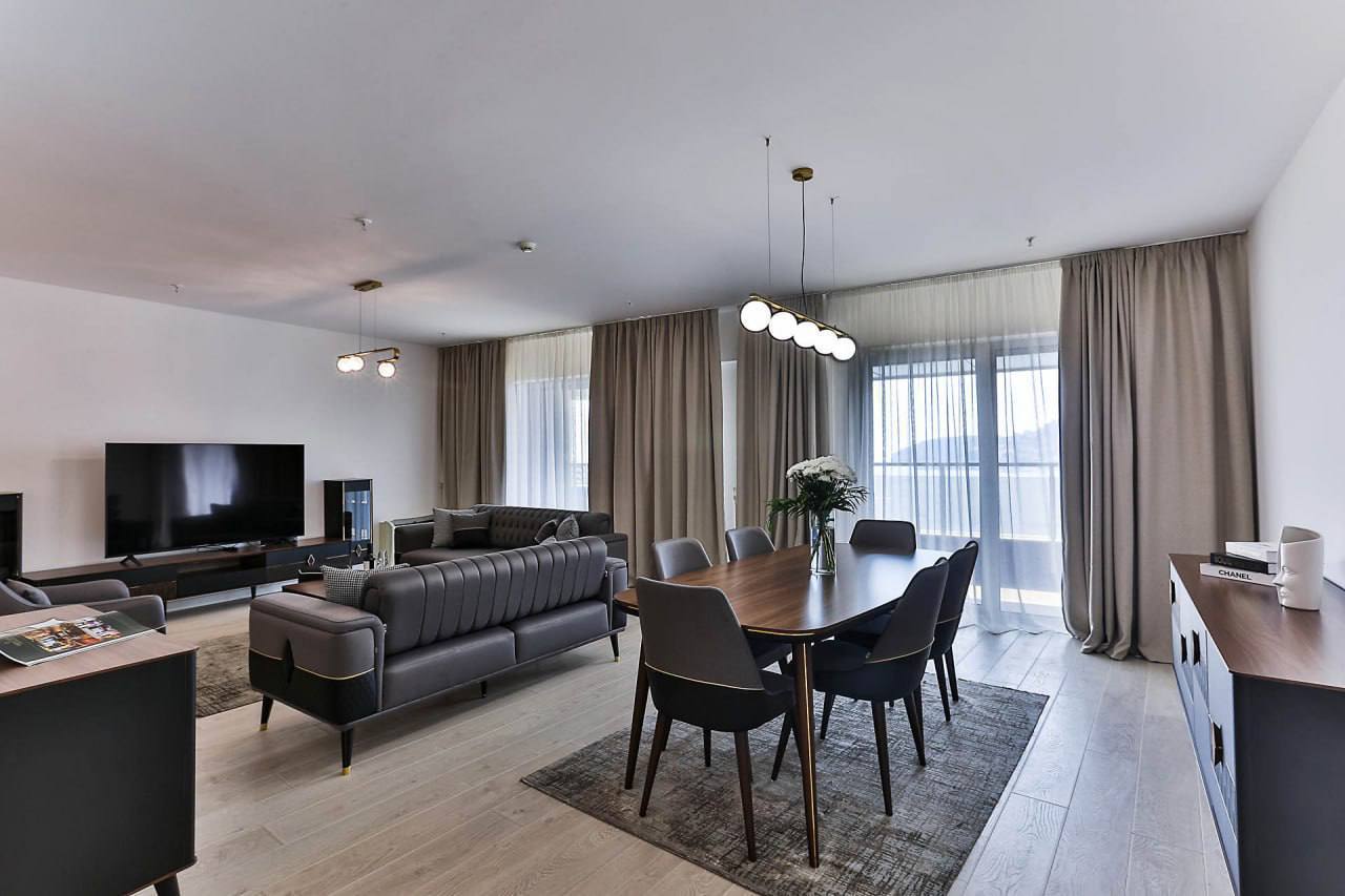 DUCKLEY PREMIUM SUITES